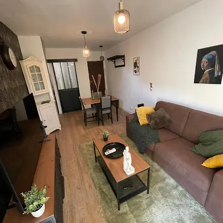 Apartment T2 Balcon Vers Port Et Plages *